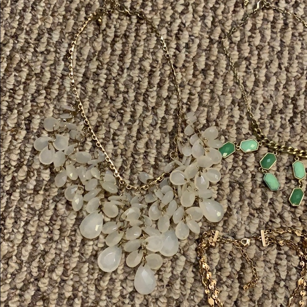 Statement necklaces - Picture 2 of 4